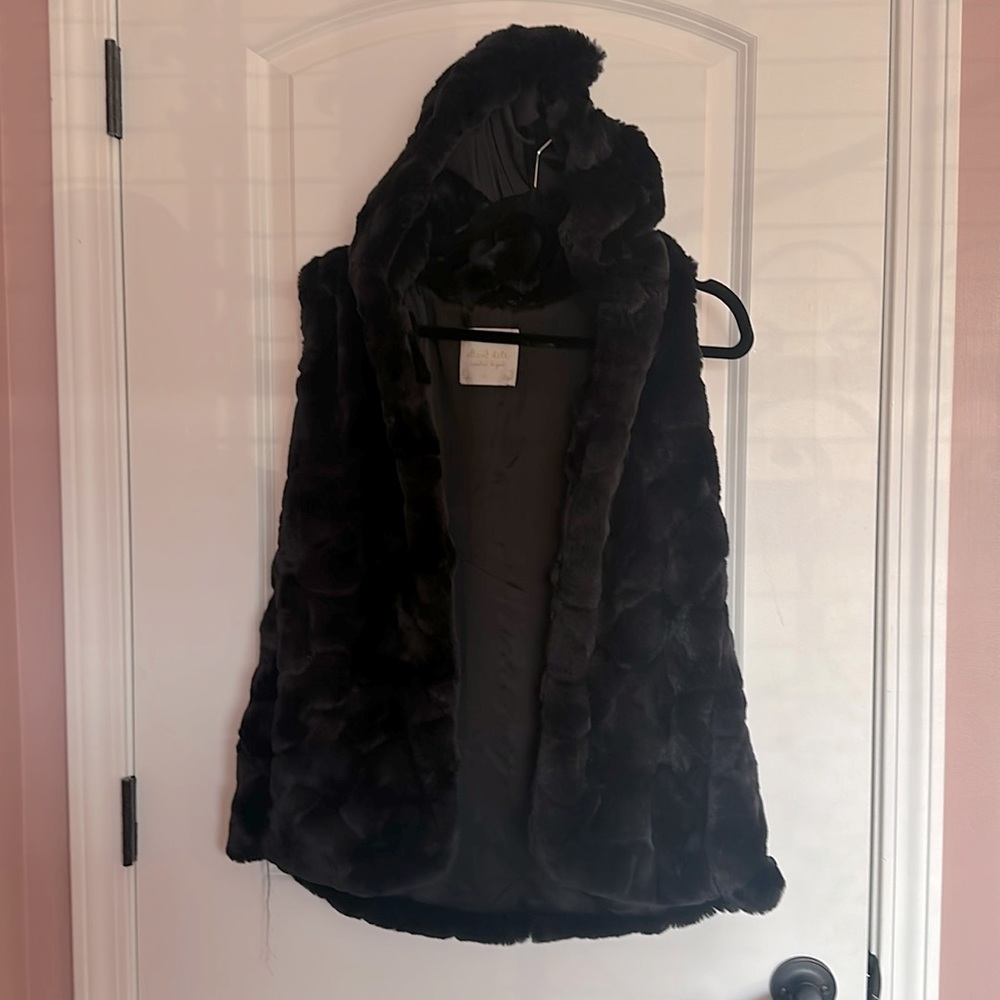 Women’s Altar’d State black fur hooded vest